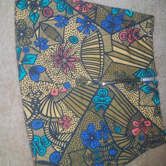 Zara/Boho Floral Geometric Mini Skirt – Size Medium/Trafaluc Mini Skirt - Picture 6 of 11